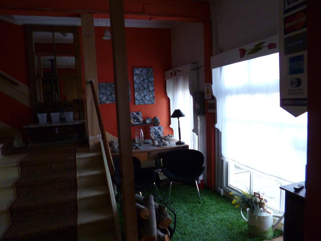Mi Residencial Guest House Punta Arenas Exterior photo